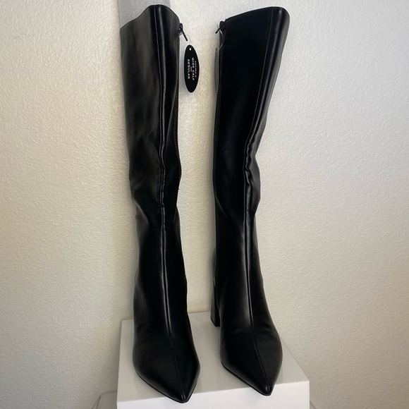 NWB Wild Pair Black Knee-High Block Heel Boots Size 10 - Picture 3 of 14